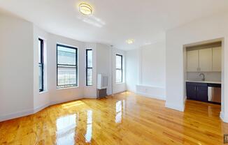 17 W 125 ST