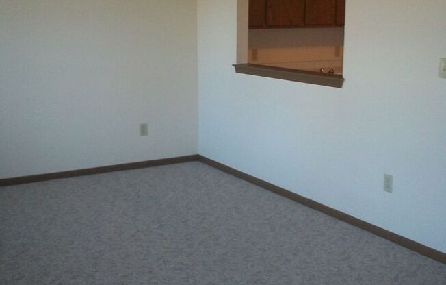 2 beds, 1.5 baths, 950 sqft, $1,094, Unit 3344 - 113