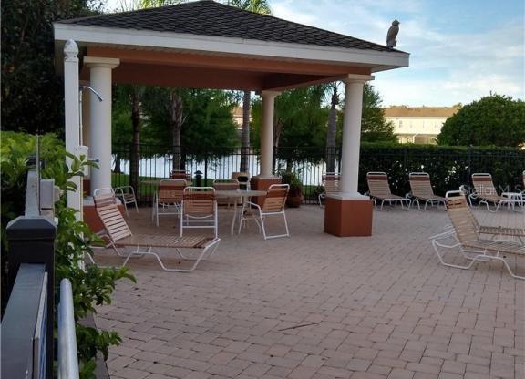4 beds, 2 baths, 1,424 sqft, $2,000
