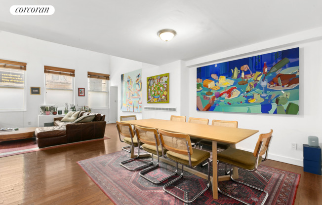 251 W 19 ST