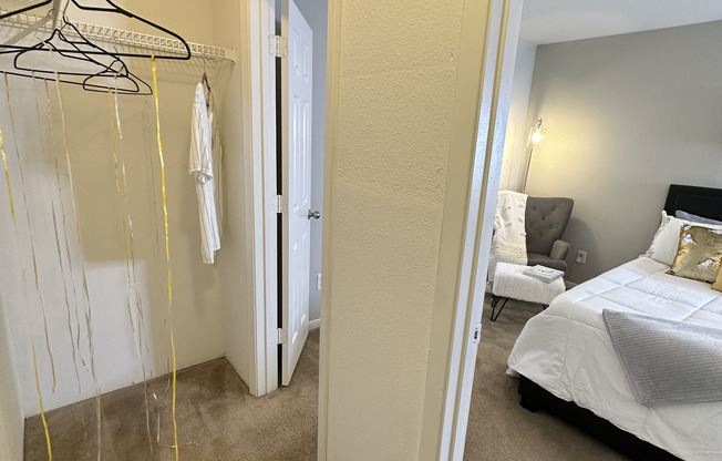 3 beds, 2 baths, 1,096 sqft, $1,399