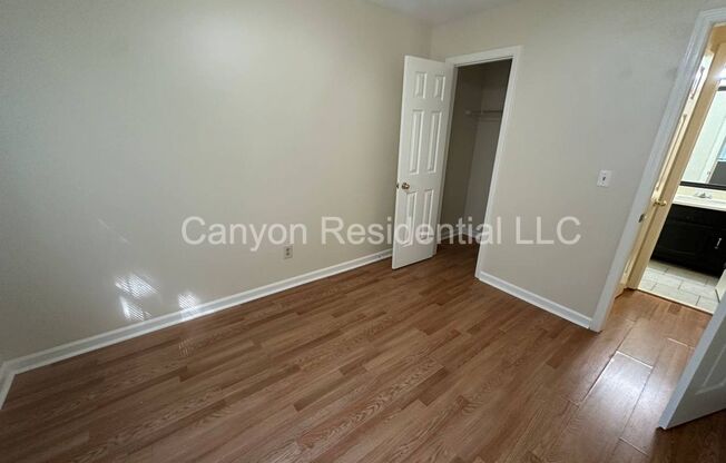 3 beds, 2.5 baths, $1,900