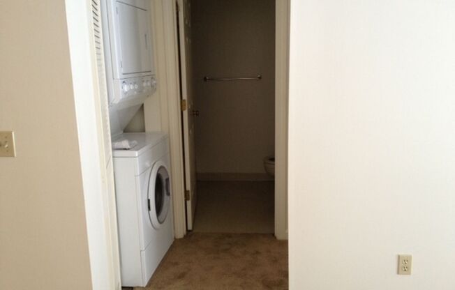 Dunns Bridge Apartments - Two Bed, Two Bath with Washer/Dryer in Unit