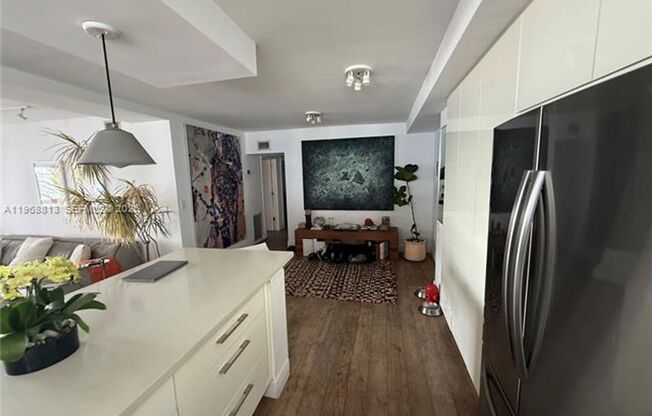 1430 Brickell Bay Dr # 205 (A11968813)