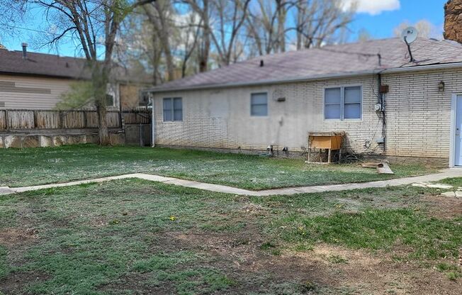 3 beds, 1 bath, $1,450