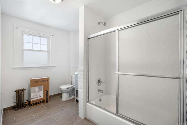 2 beds, 1 bath, $3,195, Unit 2