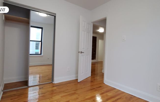 3 beds, 1 bath, $3,099, Unit 9