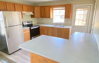 3 beds, 1 bath, $2,250