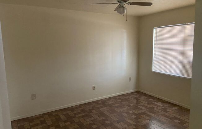 2 Bed, 1 Bath Home!