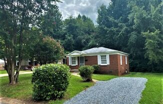 West Charlotte.  Renovated 2 Bedroom!