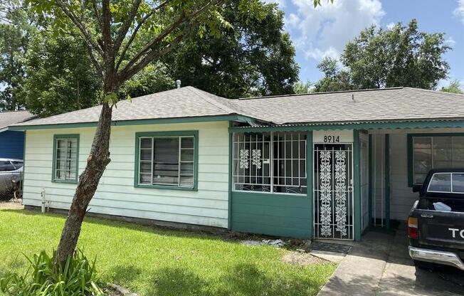 8914 Linda Vista Rd
