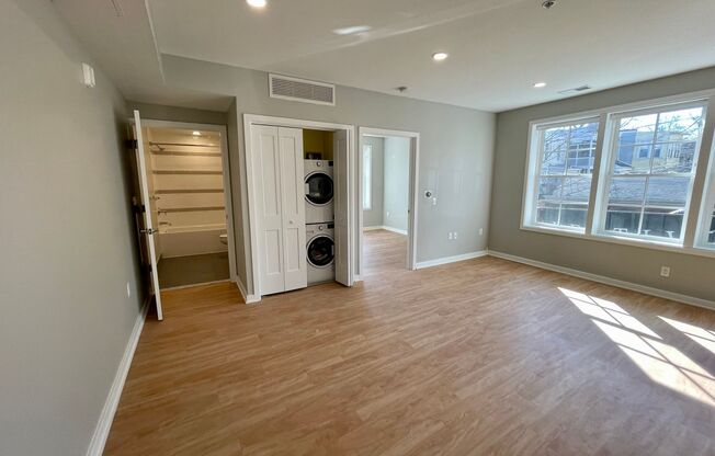 1 bed, 1 bath, 519 sqft, $2,625, Unit 218