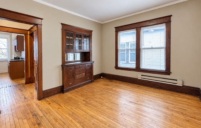 283-289 Bates Avenue