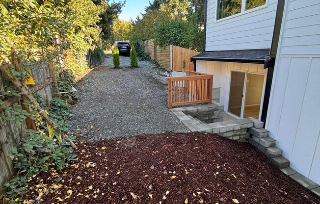 3 Bd / 3 Ba Seattle Home