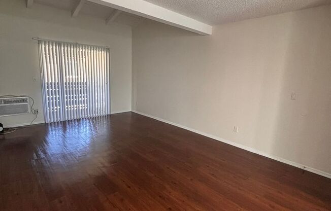 1 bed, 1 bath, 780 sqft, $2,425, Unit 122