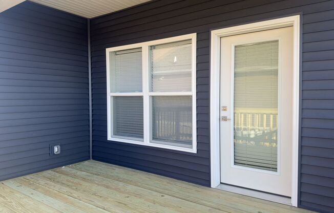 3 beds, 2 baths, 1,300 sqft, $3,399