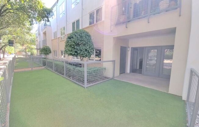 2 beds, 2 baths, 1,317 sqft, $3,300