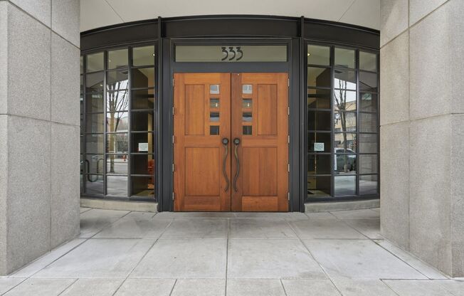 Studio, 1 bath, $1,750