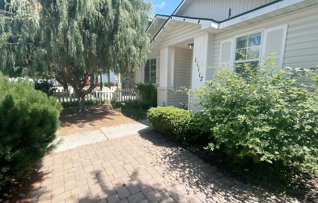 Charming 3-bedroom home in West Boise. $500 OFF MOVE-IN1