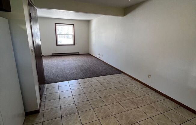 2 beds, 1.5 baths, 892 sqft, $825, Unit 522