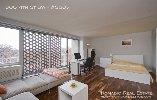 800 4 ST SW