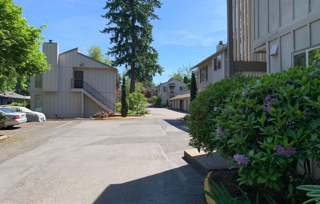 Traditional Style 1- & 2-bedroom apartments with a neighborly vibe!