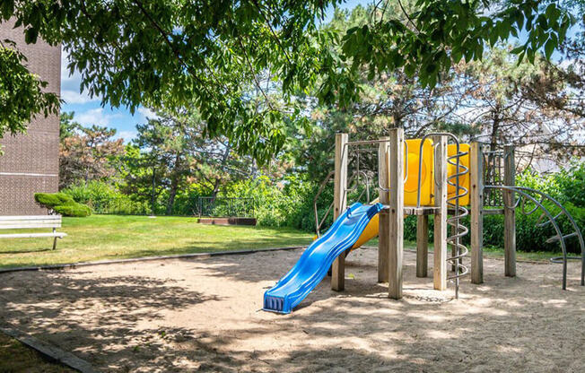 Playground at Rivers Edge apartments