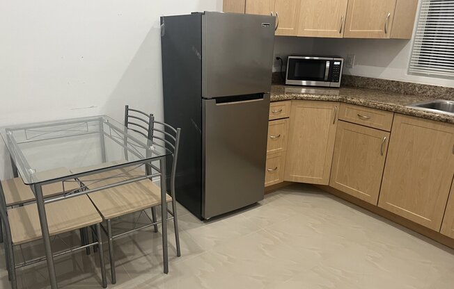 1412 SW 82 CT