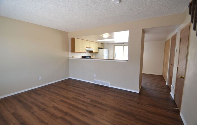 1981 Mineola Court