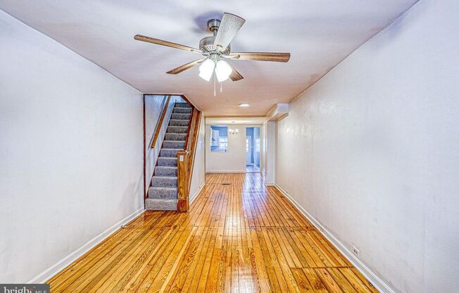 Live in the heart of the hottest neighborhood in Baltimore in this 2bd 1bth rowhome!