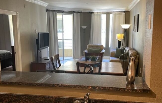 2 beds, 2 baths, $2,195, Unit 213
