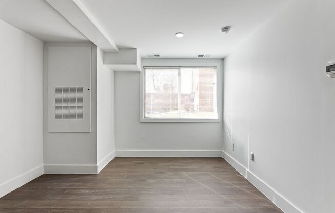 3 beds, 2 baths, 785 sqft, $2,540, Unit 5910-104