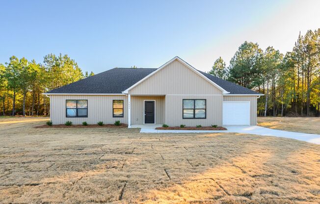 Don't miss this new brand-new construction 3 bed/2 bath Hueytown home!