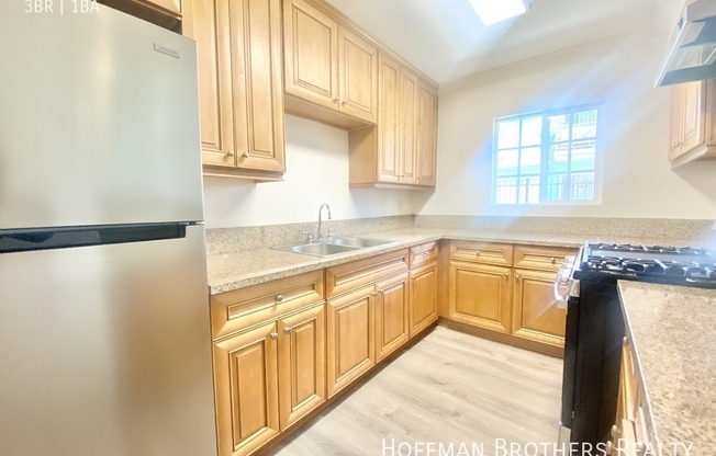 2 beds, 1 bath, $2,285