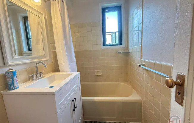 1410 Parkchester Rd