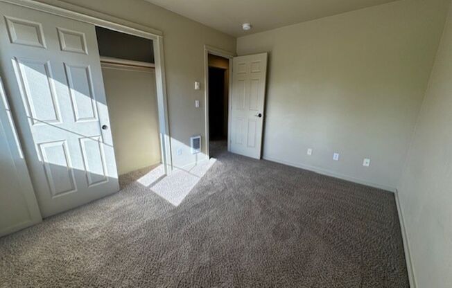 2 beds, 1 bath, $1,750