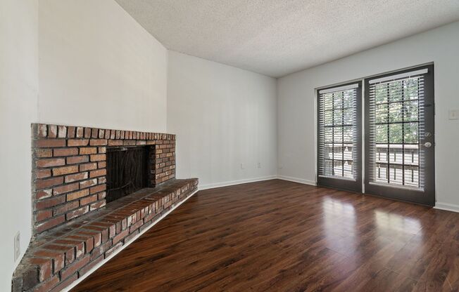 2 beds, 1 bath, 1,070 sqft, $1,497, Unit 1208G