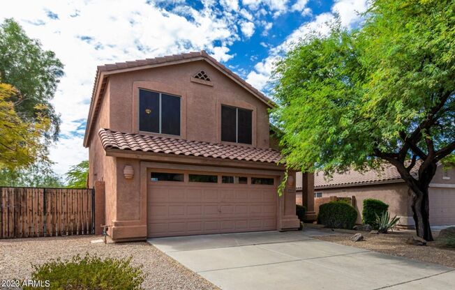 Gorgeous 4 bed, 3 bath in Gated Community
