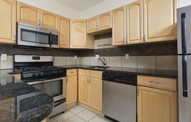 11 BARTLETT PL