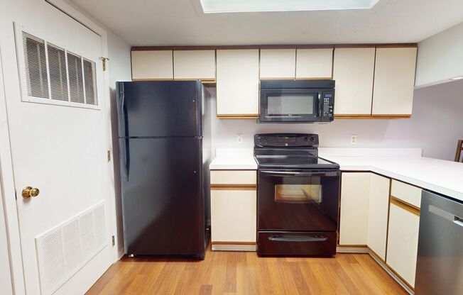 1 bed, 1 bath, $1,500, Unit Unit 103