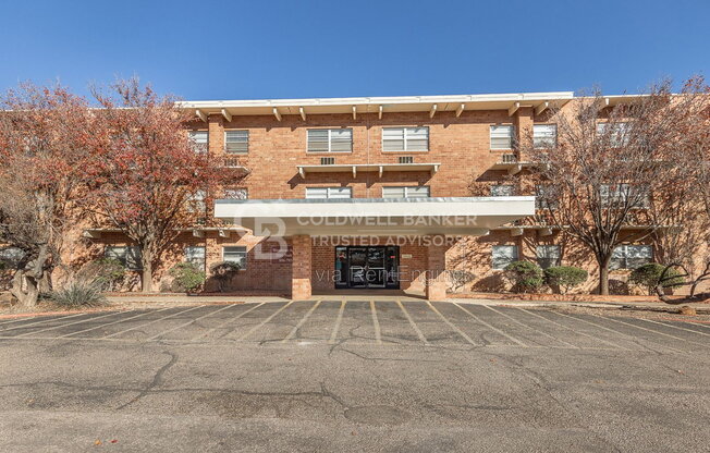 1 bed, 1 bath, 650 sqft, $680, Unit 208
