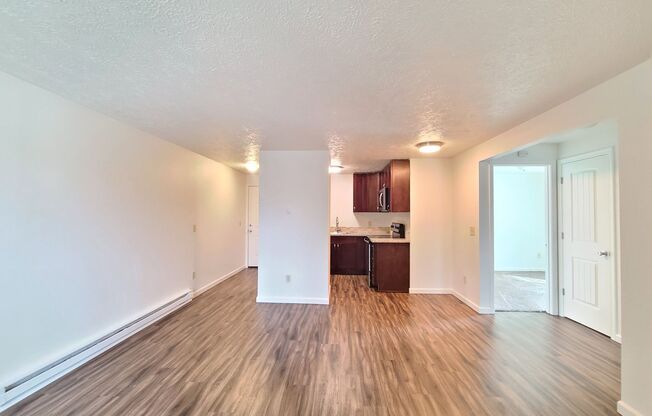 2 beds, 1 bath, 850 sqft, $1,150, Unit 1