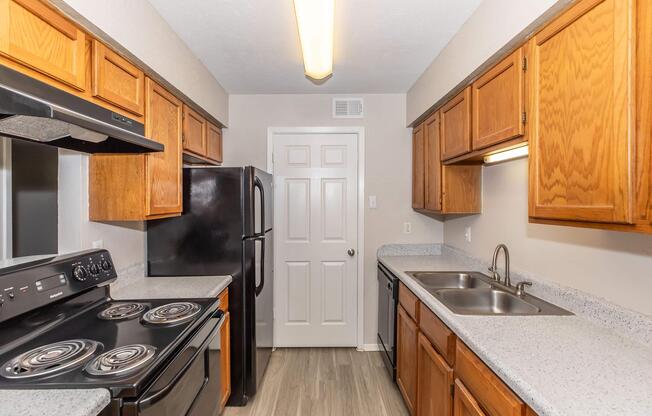1 bed, 1 bath, 609 sqft, $799