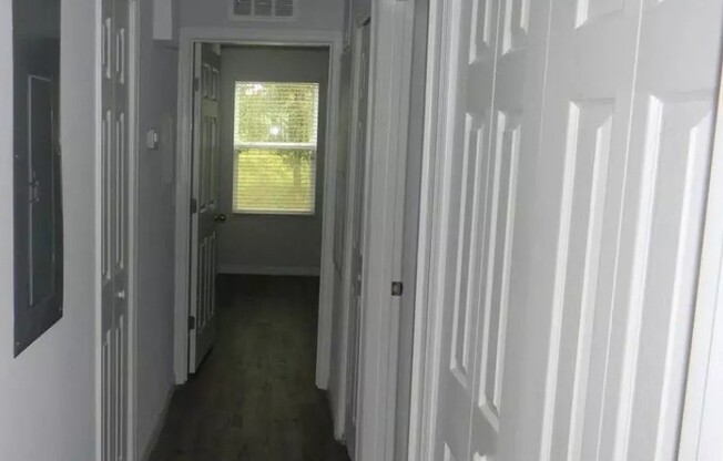 282 GARDNER LN