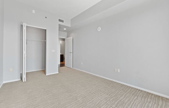 3 beds, 3.5 baths, $3,200, Unit UNIT 1819