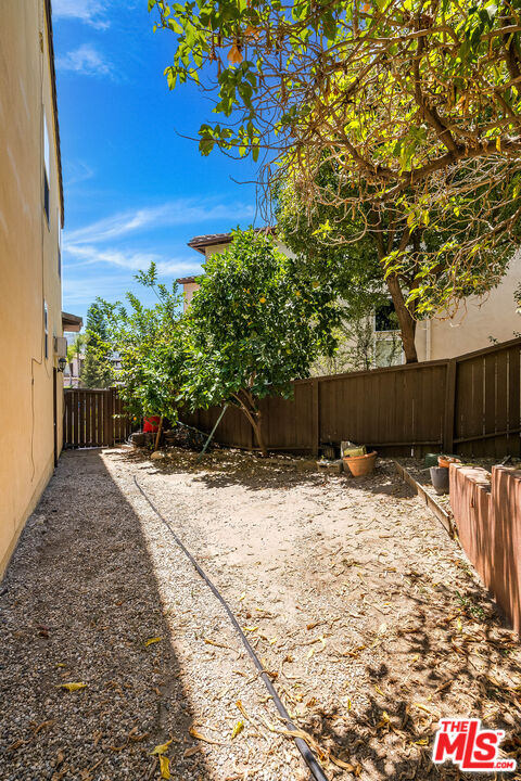 10645 CHIQUITA ST