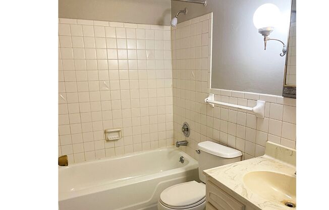 1 bed, 1 bath, 750 sqft, $995, Unit 1600-316