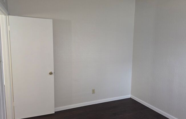 3 beds, 1 bath, $1,675