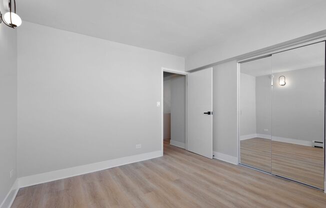 3 beds, 1.5 baths, 1,001 sqft, $3,500, Unit 28E