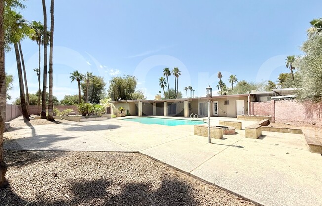 5539 E BLOOMFIELD RD